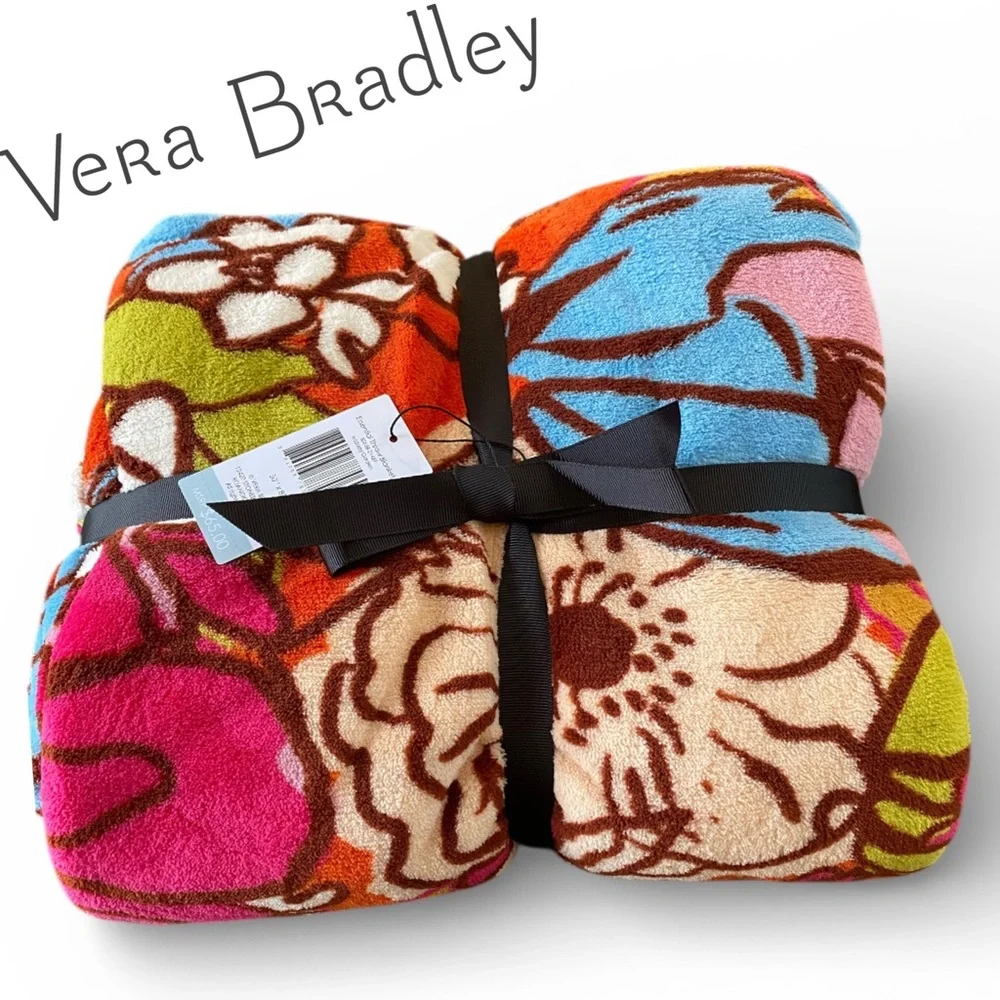 🌸Vera Bradley Throw 50